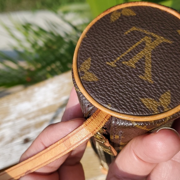 LOUIS VUITTON MONO MINI PAPILLON - Picture 14 of 15